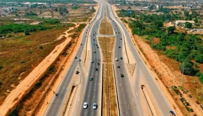 2,700km of highways under construction